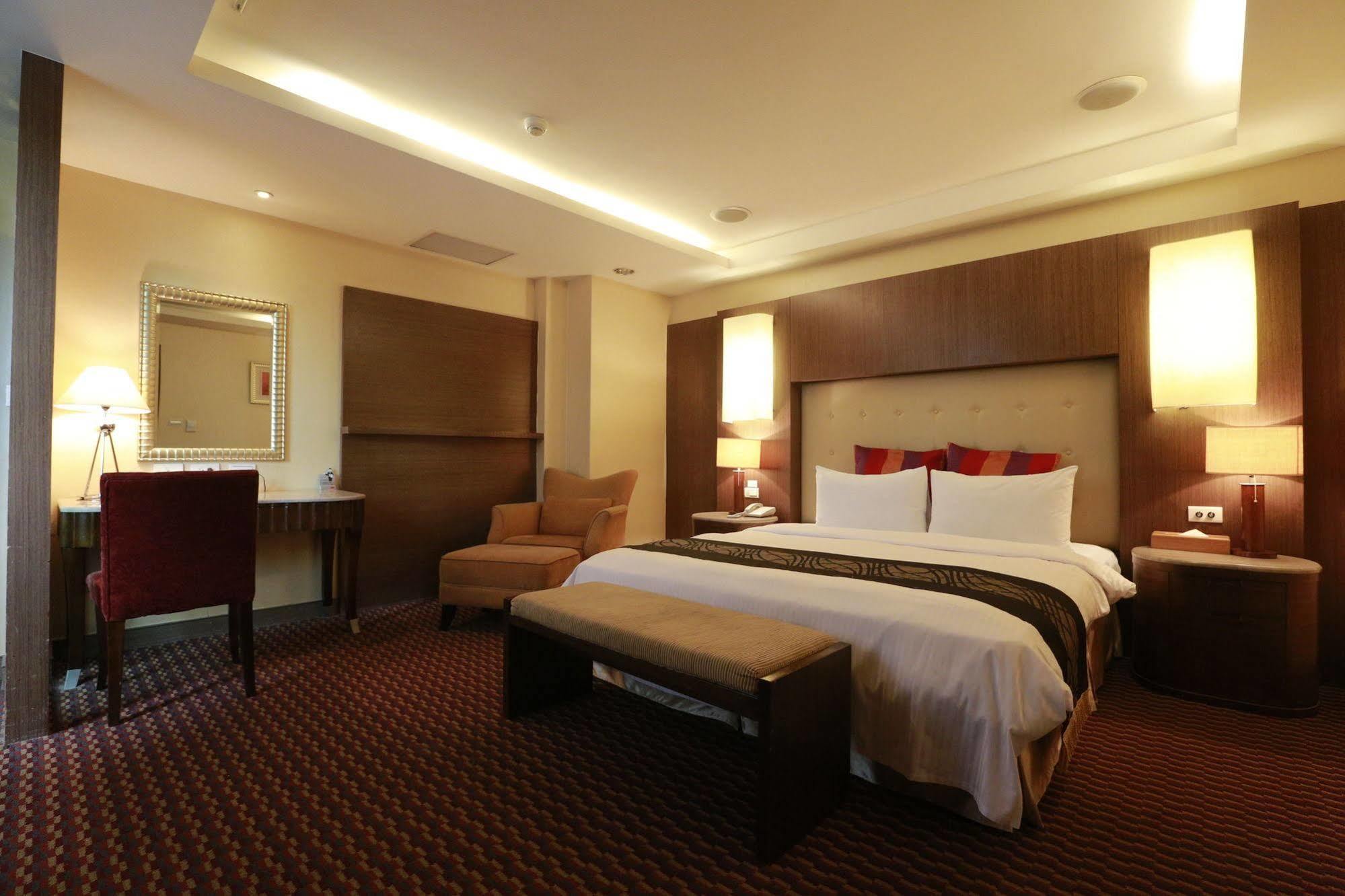 Jingan Classic Inn Csungho Kültér fotó