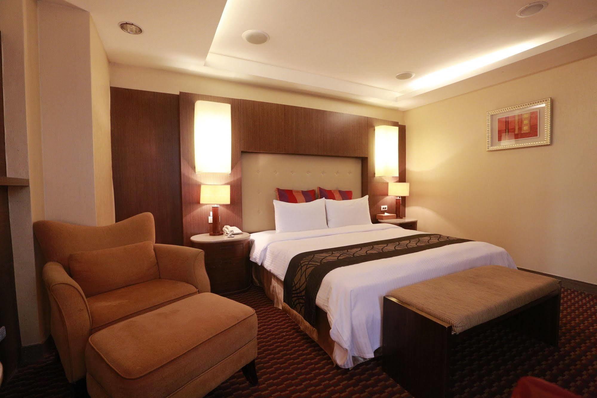 Jingan Classic Inn Csungho Kültér fotó